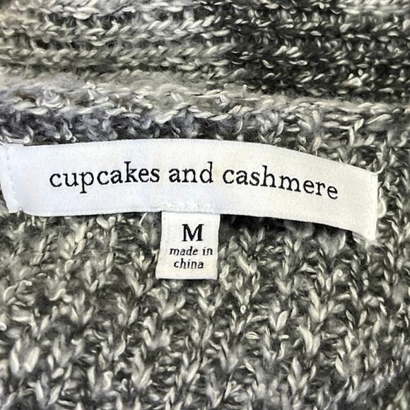 Cupcakes and Cashmere Gray Stars Open Mid Length Cardigan Sweater Top Size M - Picture 4 of 5